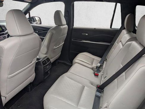 Used 2021 Honda Passport Touring image 18