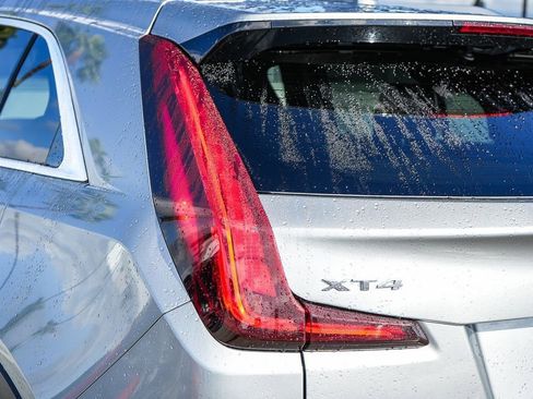 Used 2024 Cadillac XT4 Premium Luxury image 10
