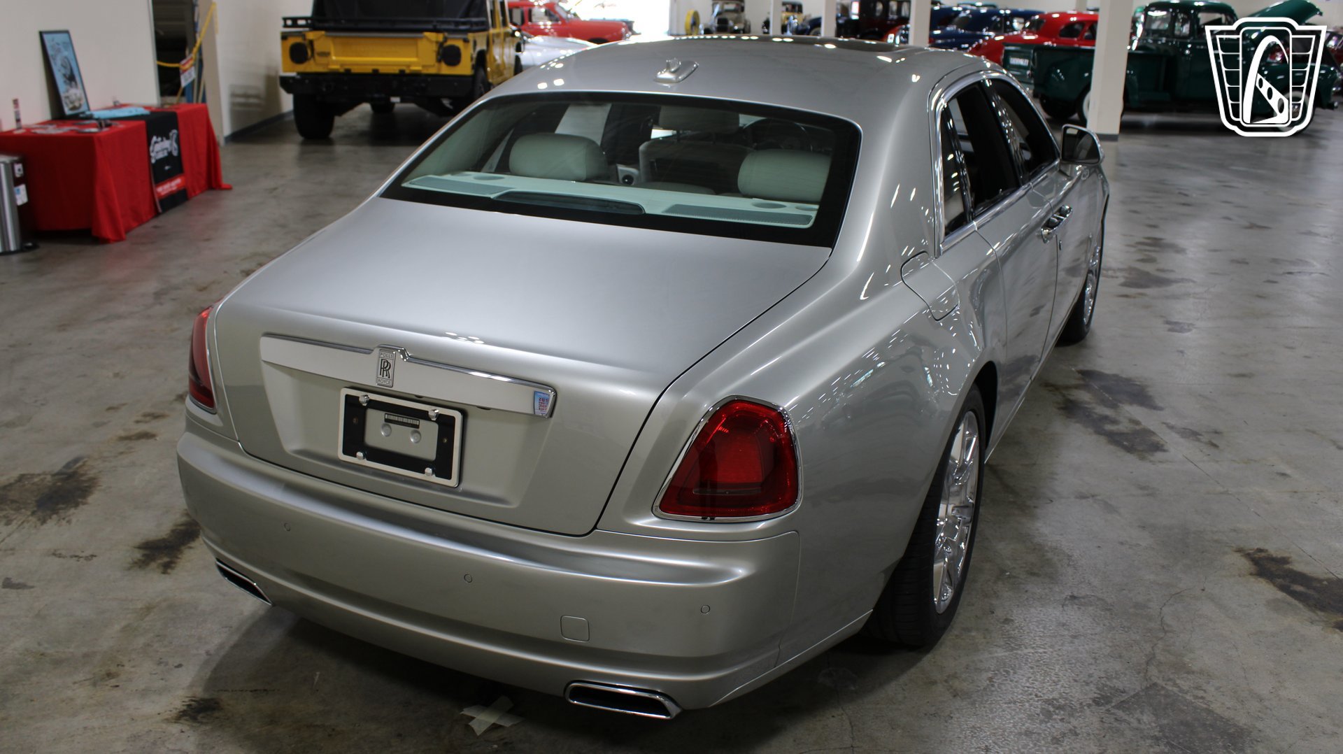 Used 2012 Rolls-Royce Ghost RWD image 32