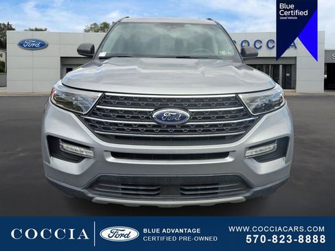 Certified 2021 Ford Explorer XLT w/ Equipment Group 202A image 2