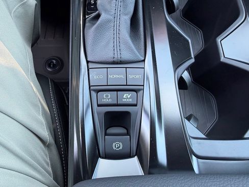 New 2026 Toyota Camry SE FWD image 23