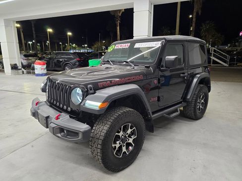 Used 2019 Jeep Wrangler Rubicon image 2