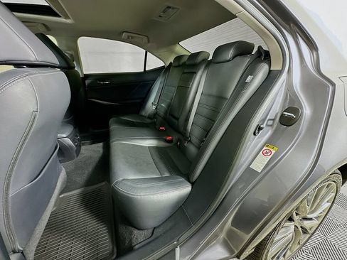 Used 2015 Lexus IS 250 RWD image 30