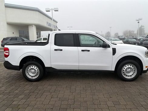 Used 2022 Ford Maverick XL image 2