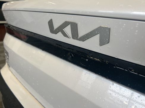 Used 2025 Kia K4 LXS image 7