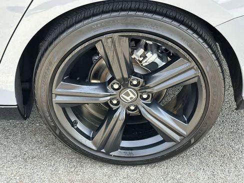 Used 2024 Honda Accord Sport image 5