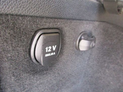 Used 2011 Mercedes-Benz GLK 350 4MATIC image 32