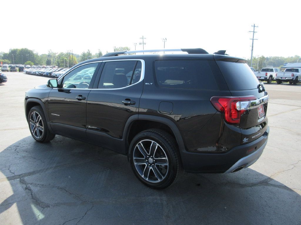 Certified 2022 GMC Acadia SLT w/ Preferred Package FWD image 9