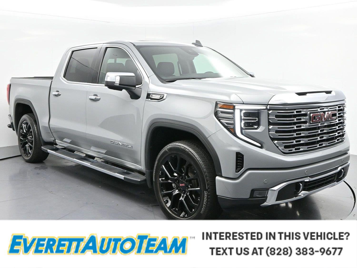 Used 2025 GMC Sierra 1500 Denali w/ Technology Package AWD/4WD image 1