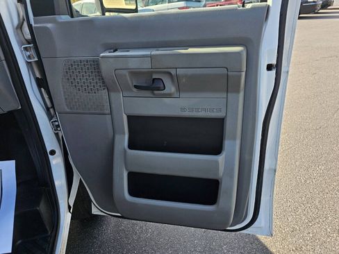 Used 2014 Ford E-250 and Econoline 250 w/ Commercial Cargo Van Package RWD image 30