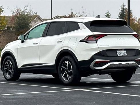Certified 2023 Kia Sportage LX image 8