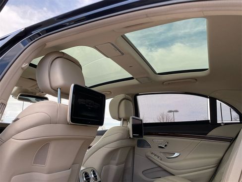 Used 2016 Mercedes-Benz S 550 Sedan image 23