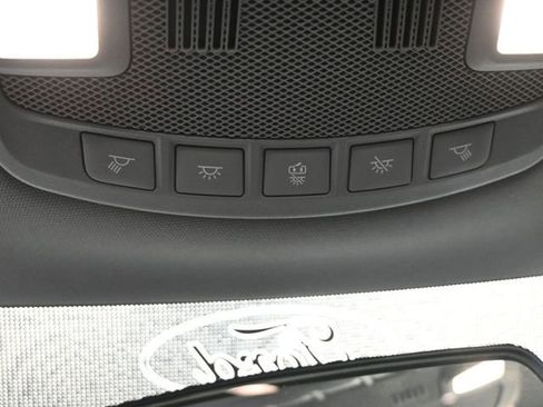 Used 2018 Ford F150 XLT w/ Trailer Tow Package image 31