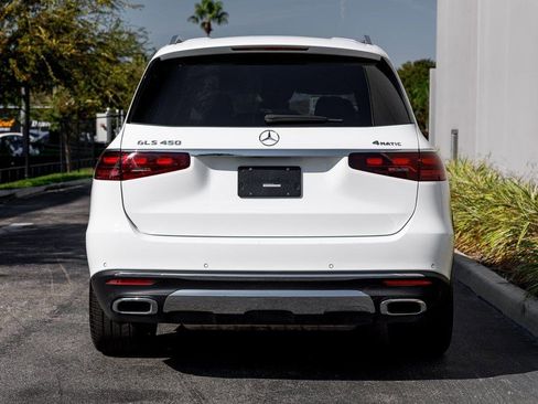 Used 2025 Mercedes-Benz GLS 450 4MATIC image 4
