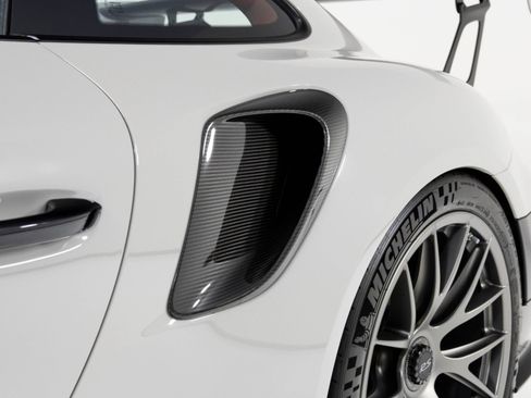 Used 2018 Porsche 911 GT2 RS image 65