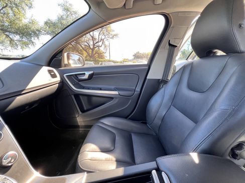 Used 2015 Volvo S60 T5 Premier Plus image 29