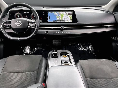 Used 2023 Nissan Ariya FWD image 7