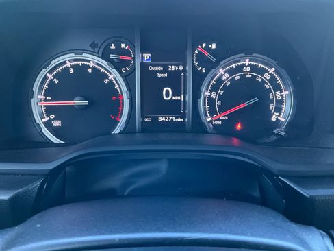 Used 2023 Toyota 4Runner Limited image 21