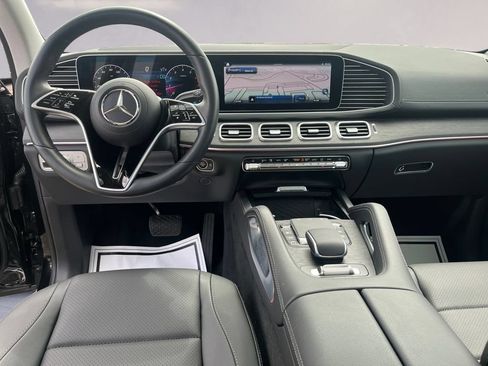 Certified 2026 Mercedes-Benz GLS 450 4MATIC image 10
