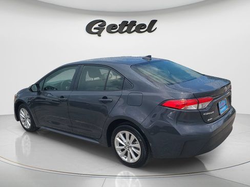 Used 2024 Toyota Corolla LE w/ LE Convenience Package FWD image 7