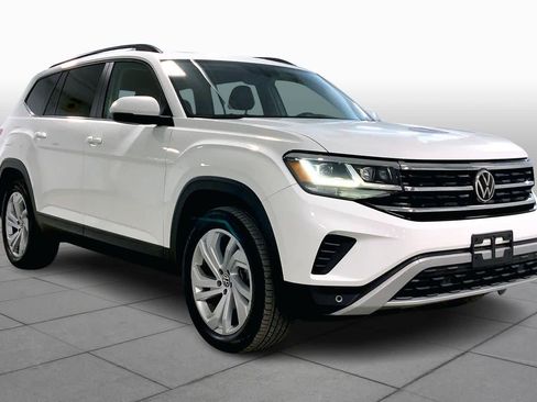 Used 2021 Volkswagen Atlas SE w/ Panoramic Sunroof Package image 3