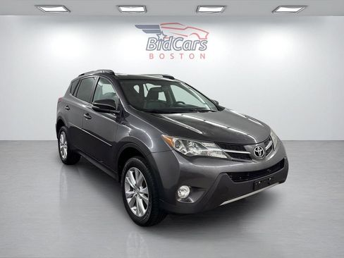 Used 2014 Toyota RAV4 Limited AWD/4WD image 3