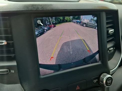 Used 2019 RAM 1500 Big Horn AWD/4WD image 18