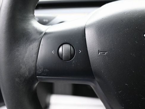 Used 2018 Tesla Model 3 Long Range image 22