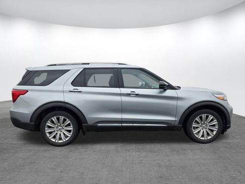 Used 2020 Ford Explorer Limited RWD image 3