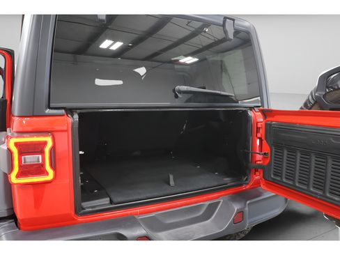 Used 2026 Jeep Wrangler Unlimited Rubicon AWD/4WD image 26