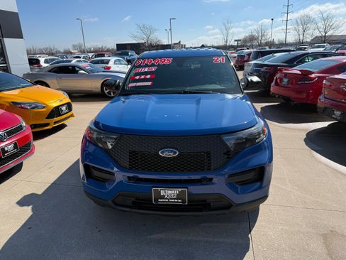 Used 2021 Ford Explorer 4WD Police Interceptor image 2