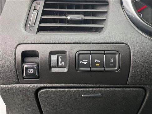 Used 2016 Chevrolet Impala LTZ image 5