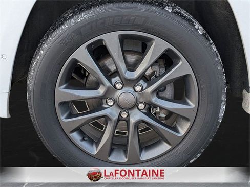 Certified 2018 Jeep Grand Cherokee High Altitude image 33