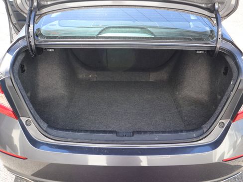 Used 2018 Honda Accord Sport image 22