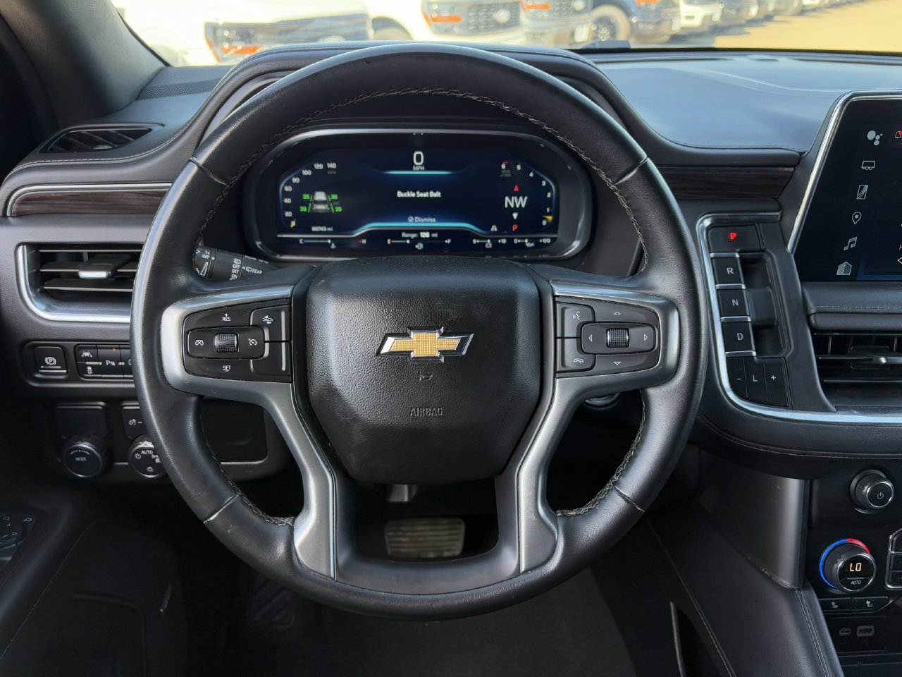 Used 2024 Chevrolet Tahoe LT RWD image 14