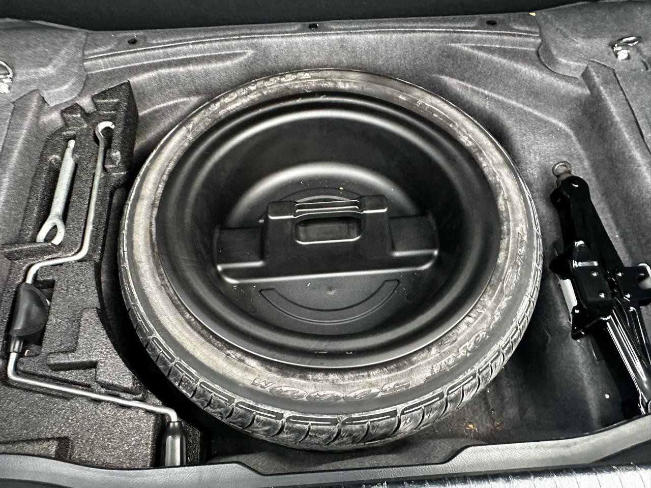 Used 2004 Lexus LS 430 RWD image 81