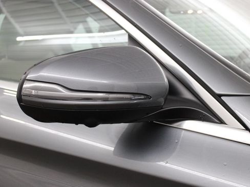 Used 2019 Mercedes-Benz C 300 Sedan image 13