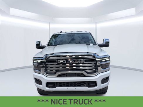 Used 2026 RAM 2500 Limited AWD/4WD image 11