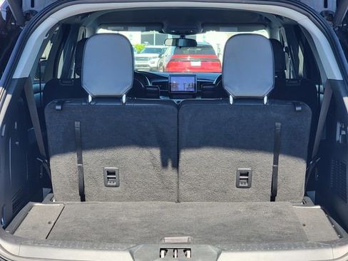 Certified 2023 Ford Explorer XLT w/ Equipment Group 202A AWD/4WD image 23