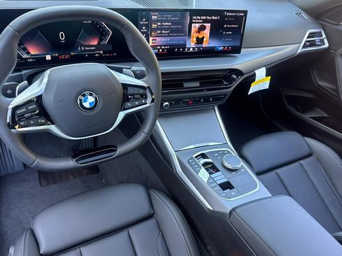 Used 2025 BMW 230i Coupe w/ Premium Package RWD image 26