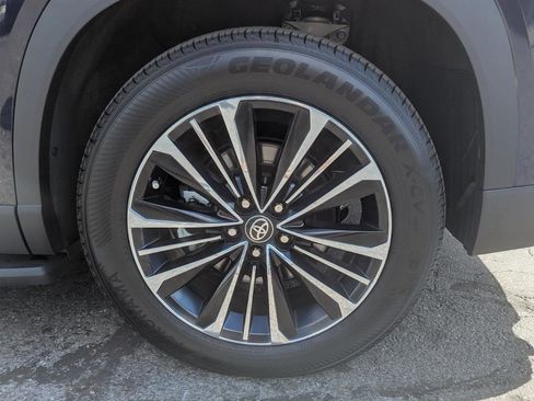 Used 2024 Toyota Grand Highlander AWD Hybrid image 63