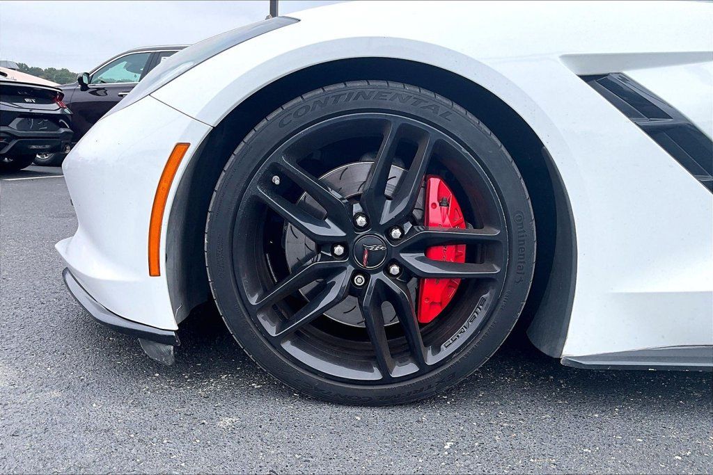 Used 2016 Chevrolet Corvette Stingray Coupe w/ 2LT Preferred Equipment Group RWD image 2