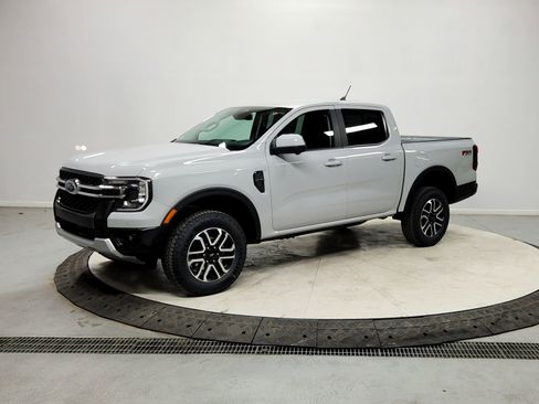 New 2026 Ford Ranger Lariat w/ FX4 Off-Road Package image 3