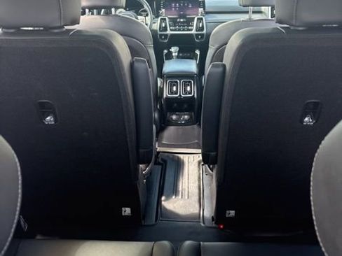 Used 2023 Kia Sorento SX image 34