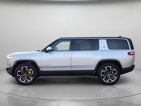 Used 2023 Rivian R1S Launch Edition Quad AWD/4WD image 2