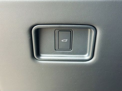 New 2026 Land Rover Range Rover Sport SE AWD/4WD image 37