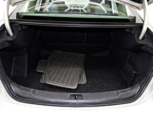 Used 2013 Chevrolet Malibu LS image 14