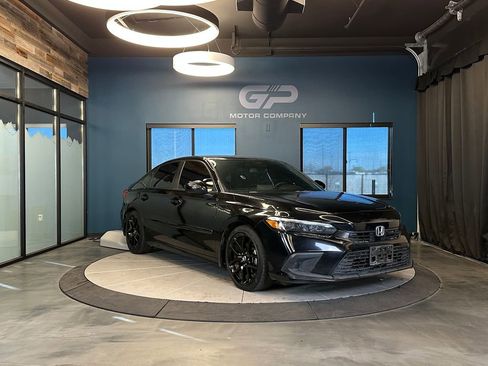 Used 2022 Honda Civic Sport image 1