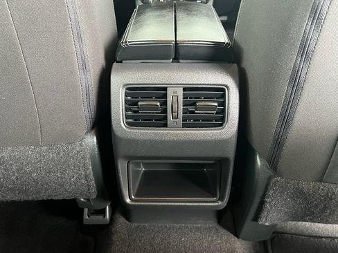 Used 2023 Nissan Rogue S AWD/4WD image 32