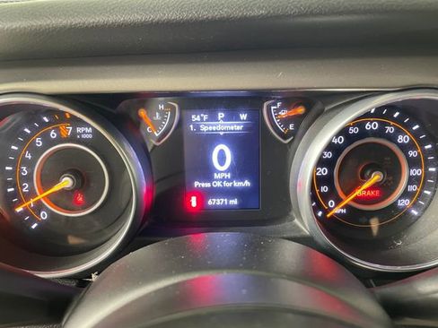 Used 2018 Jeep Wrangler Unlimited Sport S AWD/4WD image 5